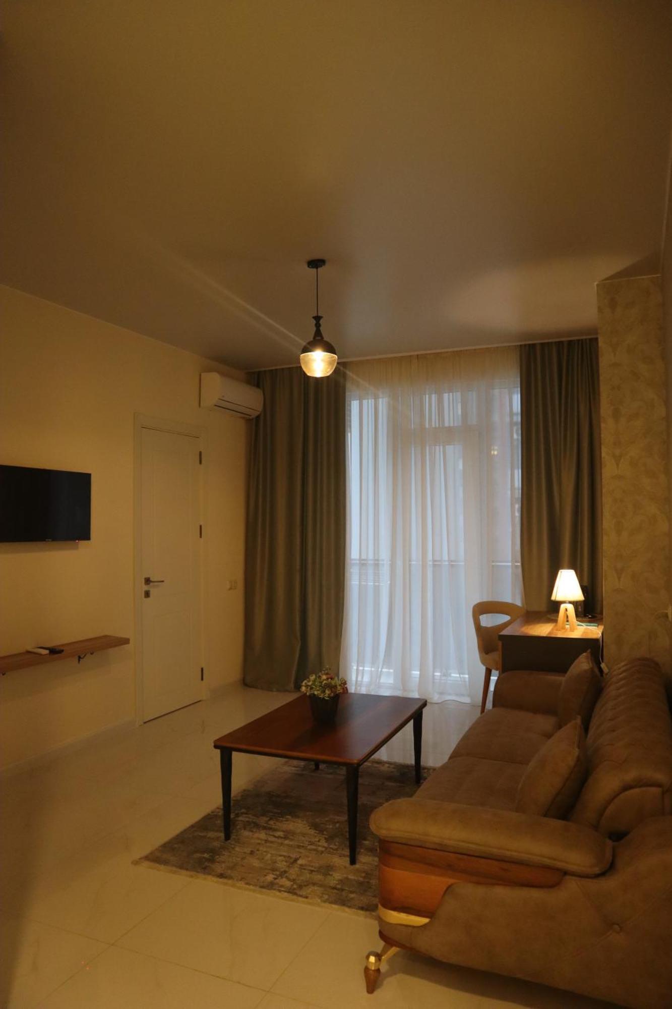 Horizons Hotel Rooms Batoumi Extérieur photo